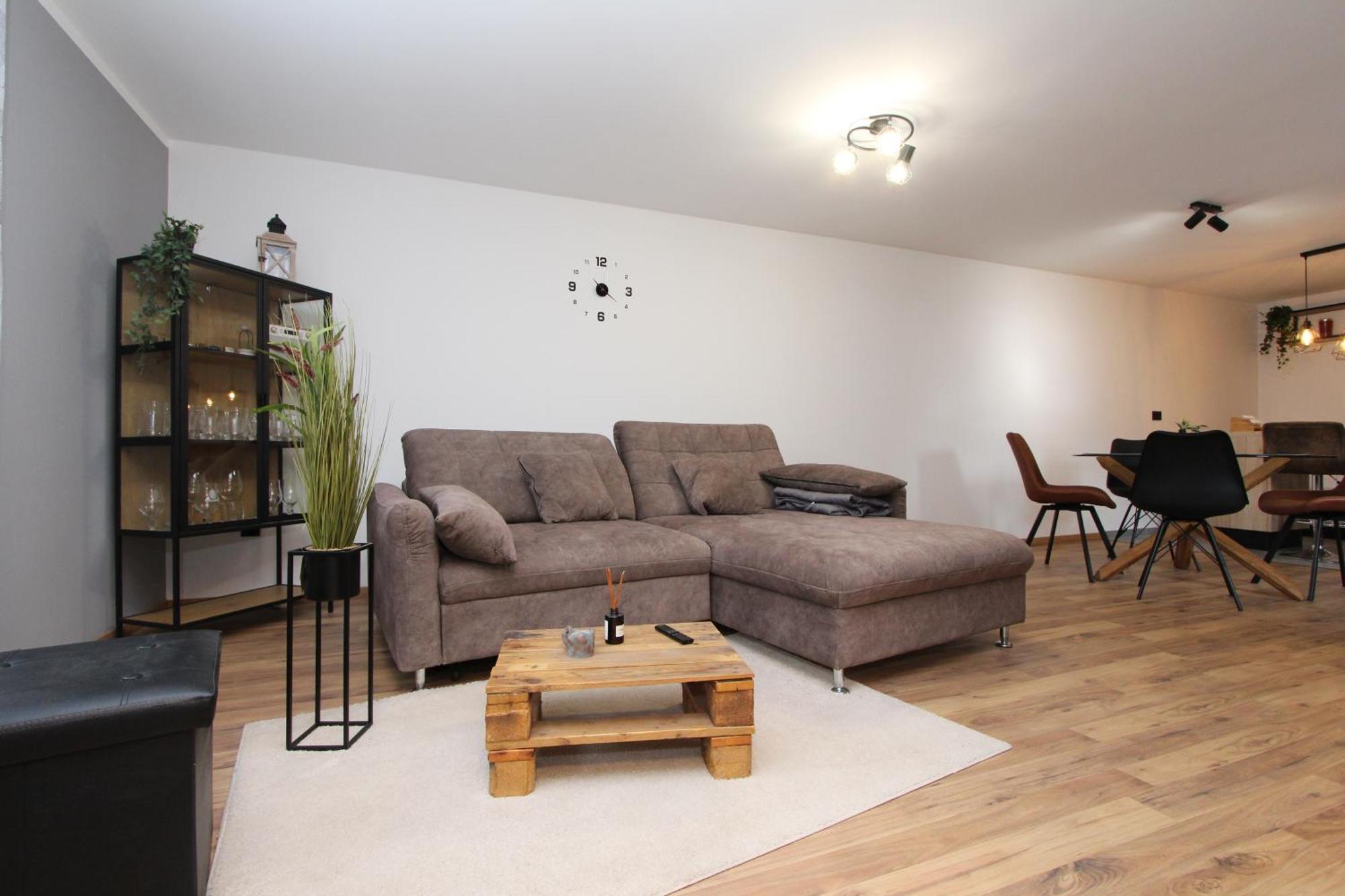 Apartments Eni ロヴィニ エクステリア 写真