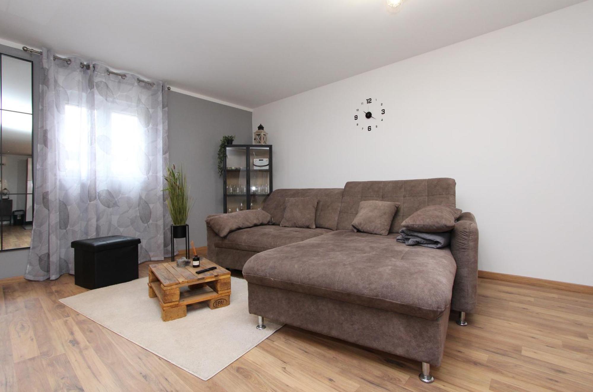 Apartments Eni ロヴィニ エクステリア 写真